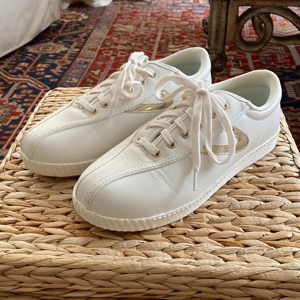 Tretorn White Sneakers with Gold Accent